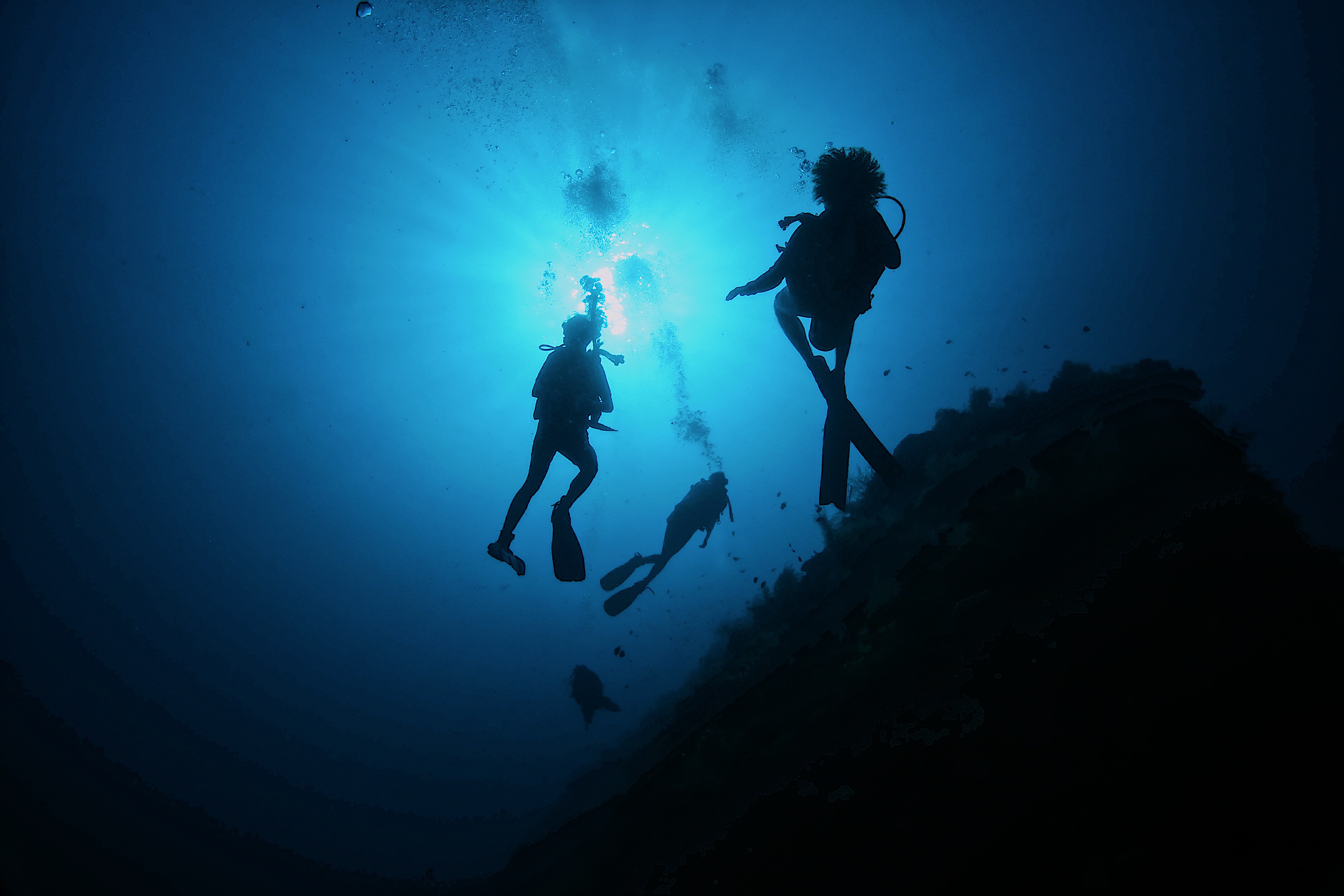 Open Water Students on the USAT Liberty shipwreck in Tulamben Bali